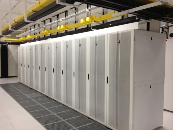 Data Center Raised Floor Standards: Designing for Efficiency and ...