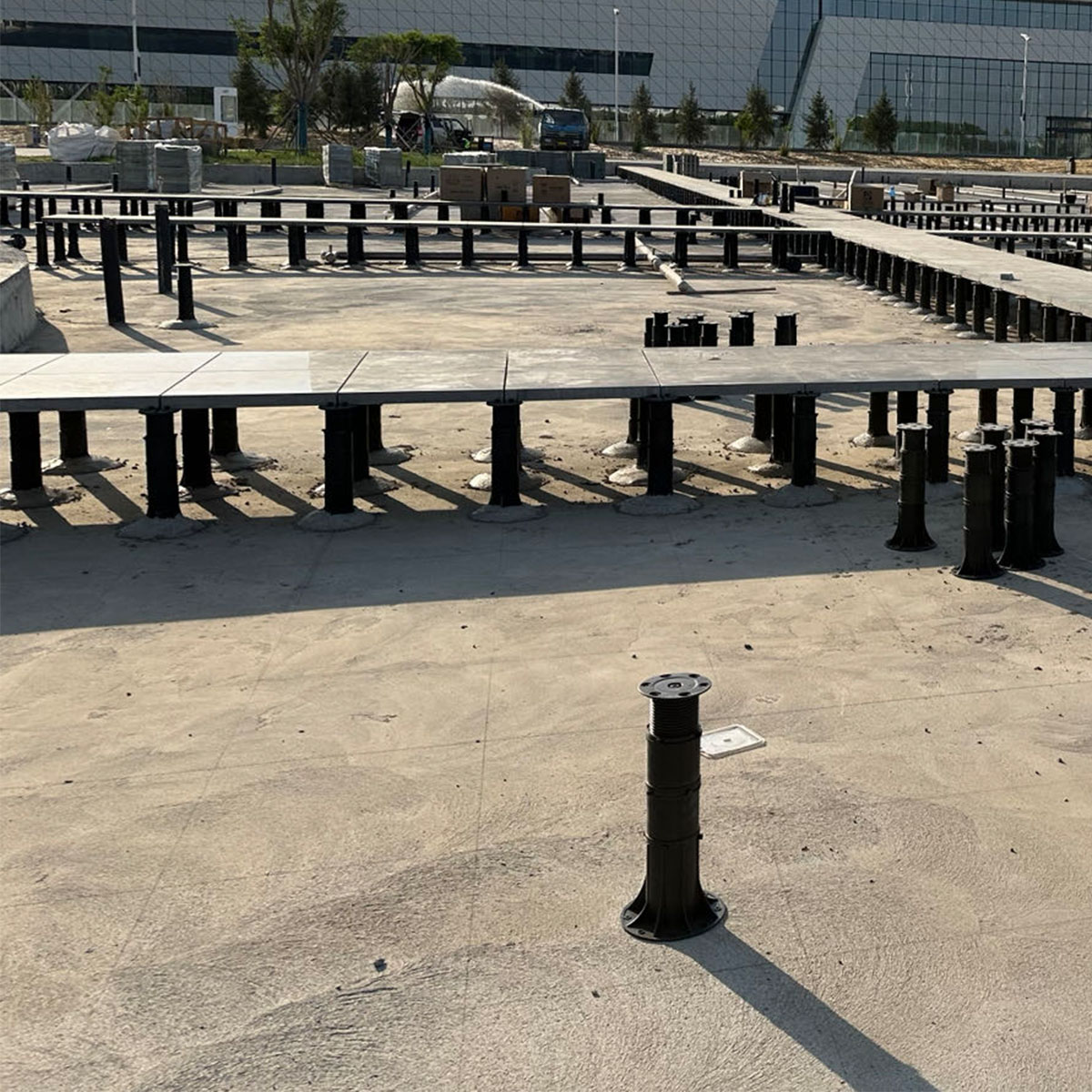 Trumshi CXL Series Adjustable Deck Support – Pedestal for Tile